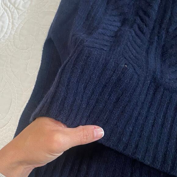 Filoro 100% Cashmere Tunic turtleneck Sweater Women’s Size Large Blue sleeveless - Picture 7 of 7